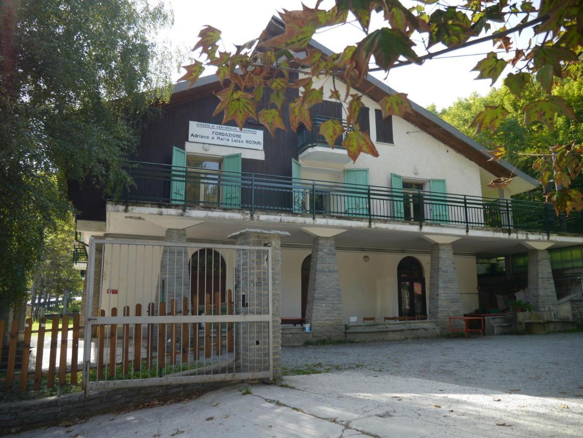 Ostello La Casa Via del Sale Limone Piemonte Esterno foto